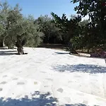 Marina, βίλλα μαρίνα Miléai