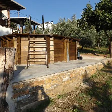 Marina, βίλλα μαρίνα Miléai
