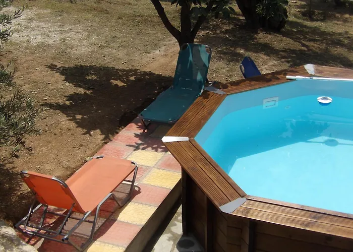 Marina, βίλλα μαρίνα Miléai